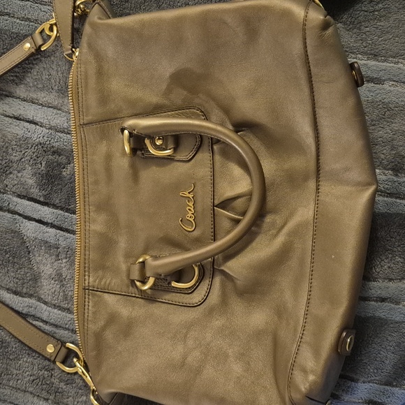 Coach Handbag - Picture 1 of 2